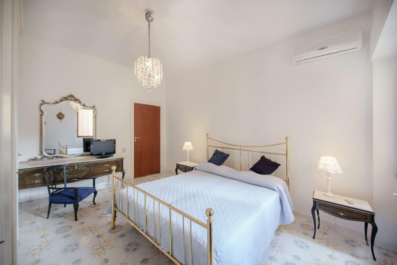 Aranci 77 Sorrento Apartman Kültér fotó