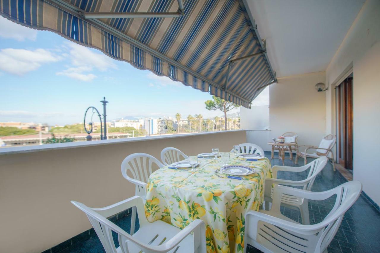 Aranci 77 Sorrento Apartman Kültér fotó