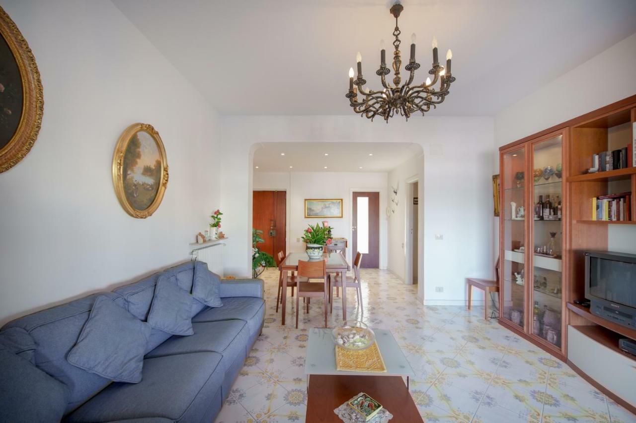 Aranci 77 Sorrento Apartman Kültér fotó