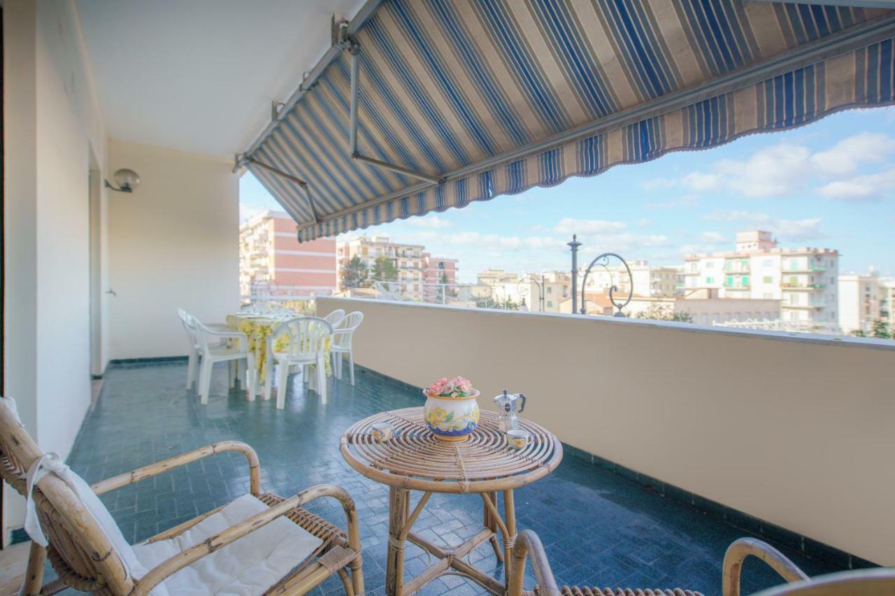 Aranci 77 Sorrento Apartman Kültér fotó