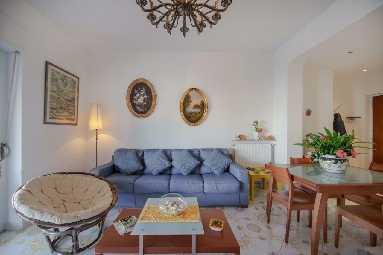 Aranci 77 Sorrento Apartman Kültér fotó
